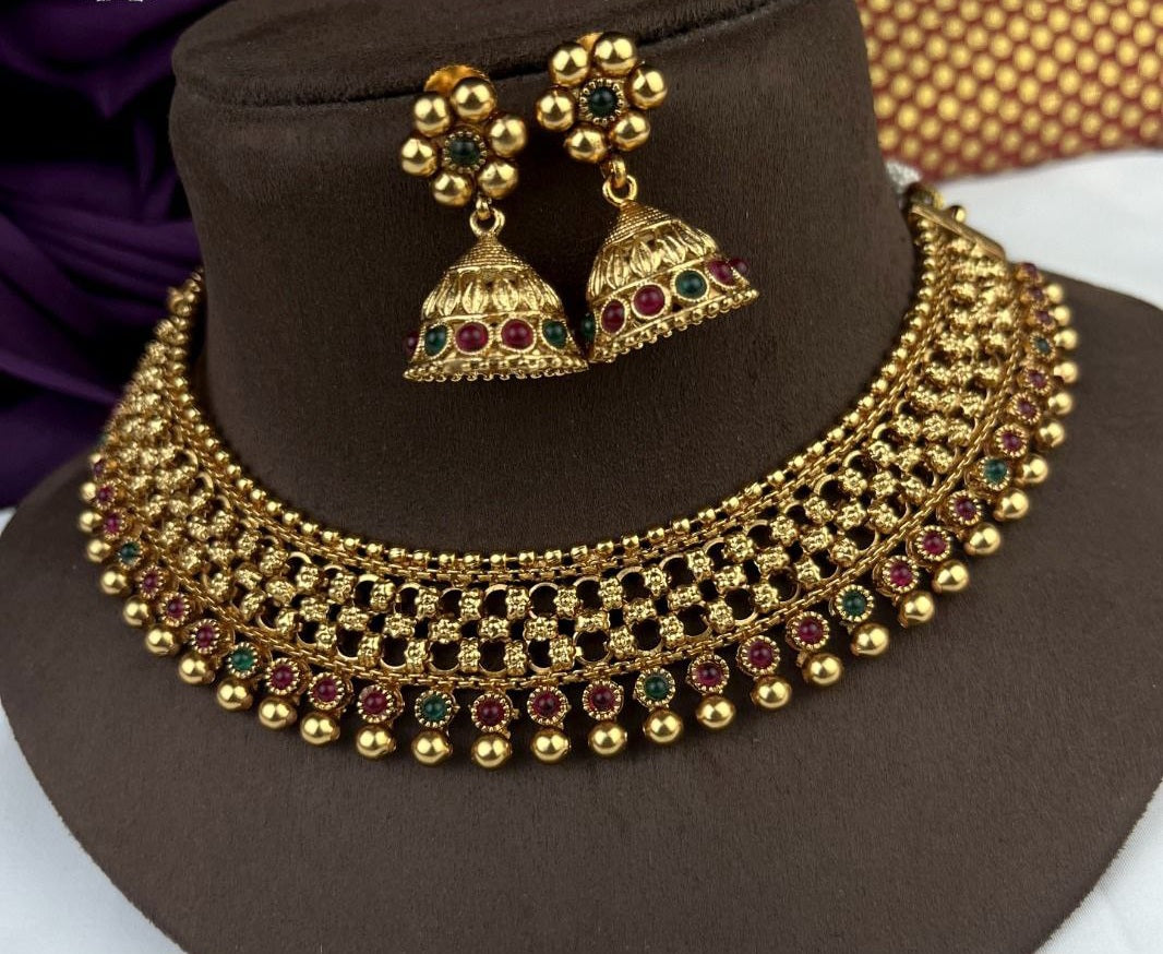 Necklace hot sale set traditional