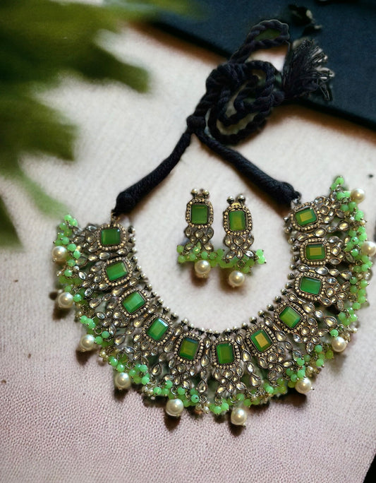 Green Necklace Set